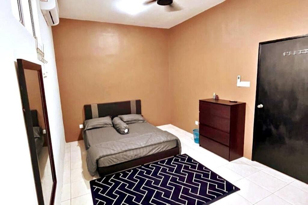 Photo of Bedroom in Pulau Sebang