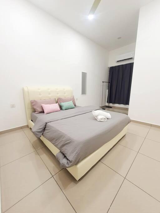 Photo of Bedroom in Kampung Bukit Minyak