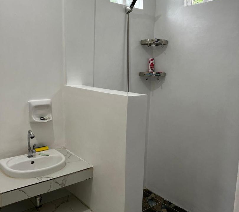 Photo of Bathroom in Puraran