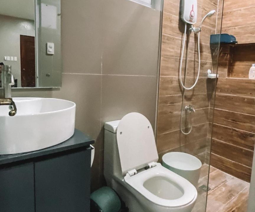 Photo of Bathroom in San Fernando