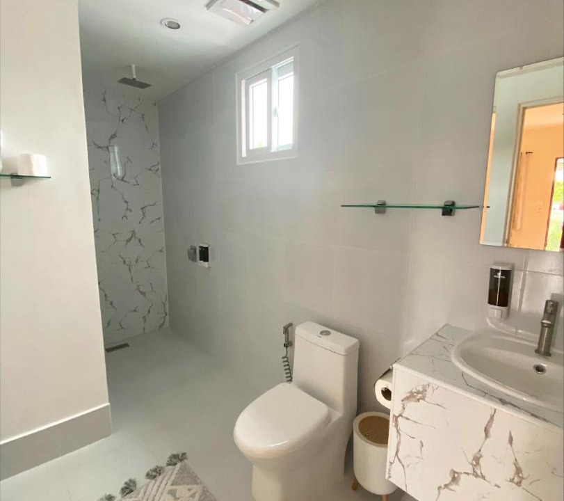 Photo of Bathroom in Basdiot