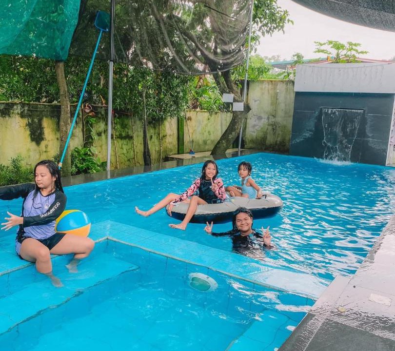 Photo of Human In Picture in Baliuag