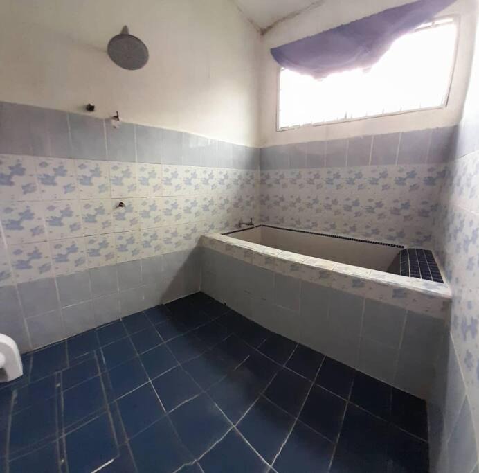 Photo of Bathroom in Asam Kumbang