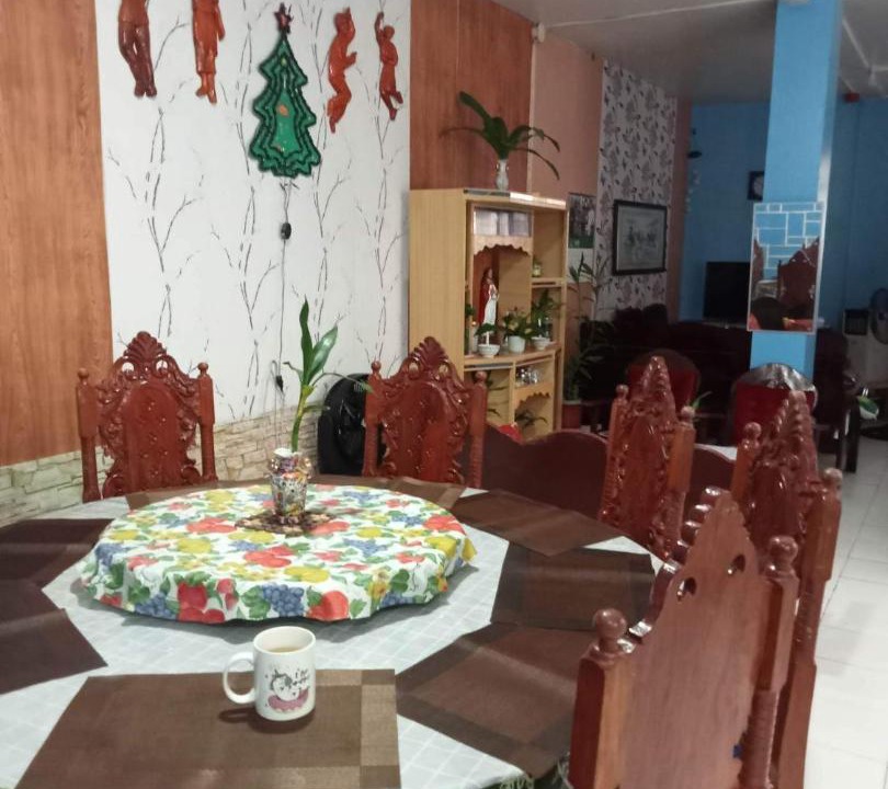 Photo of Livingroom in General Macarthur