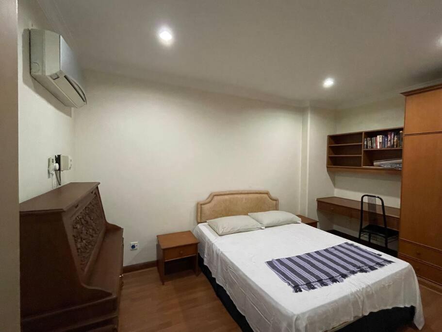 Photo of Bedroom in Kampung Surabaya