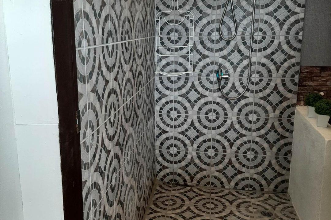 Photo of Others in Basdiot