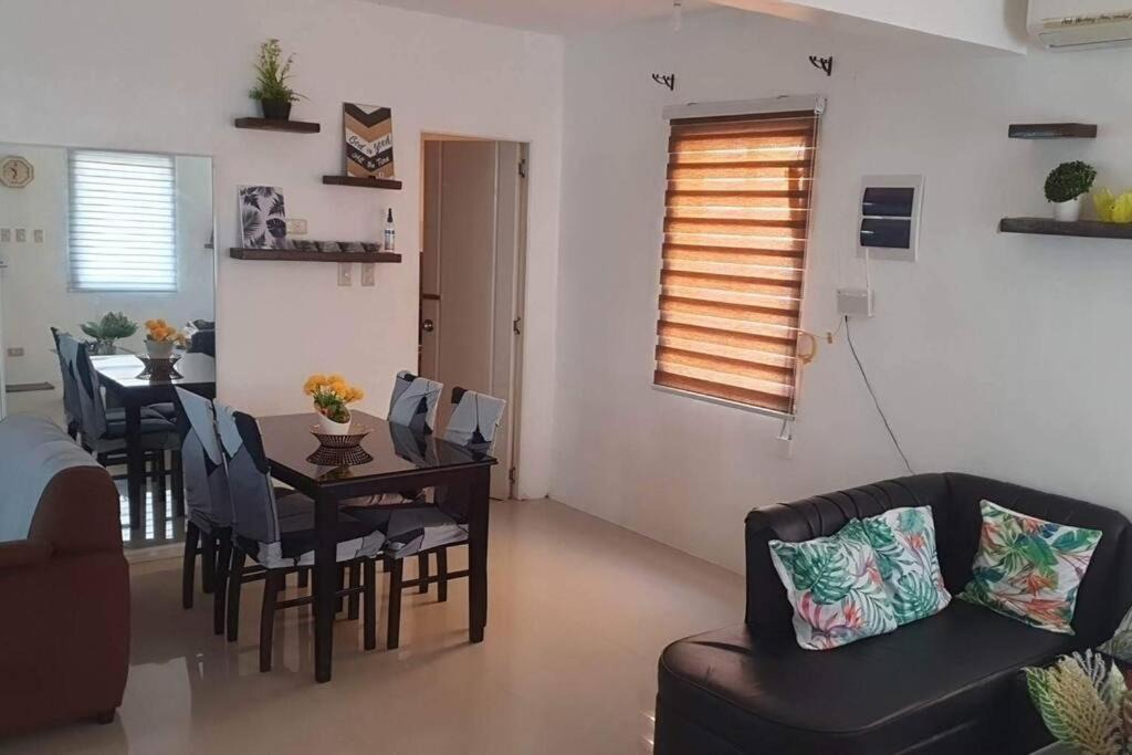Photo of Livingroom in San Pablo