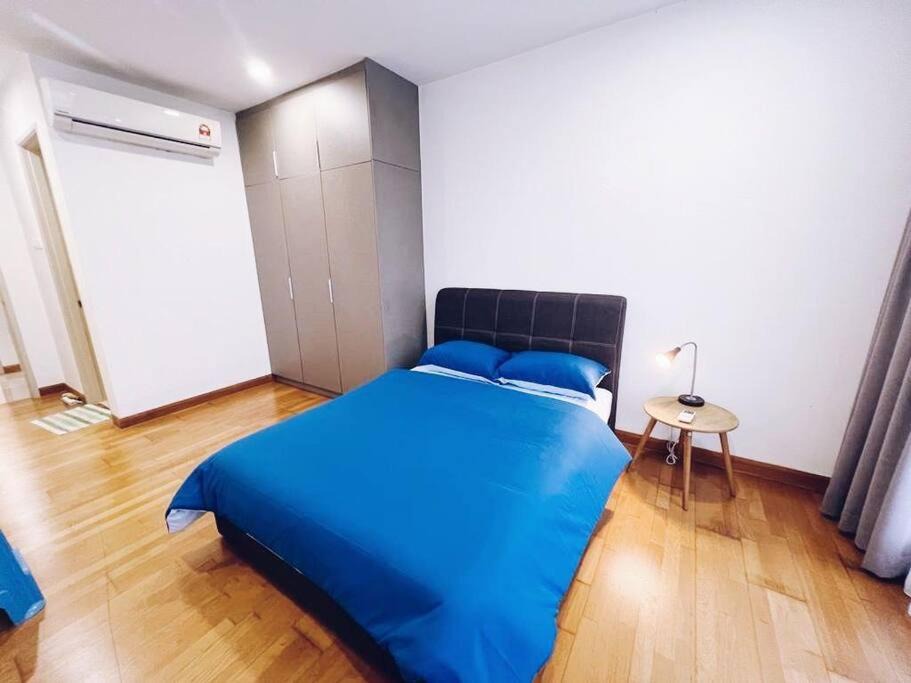 Photo of Bedroom in Kampung Kerinchi