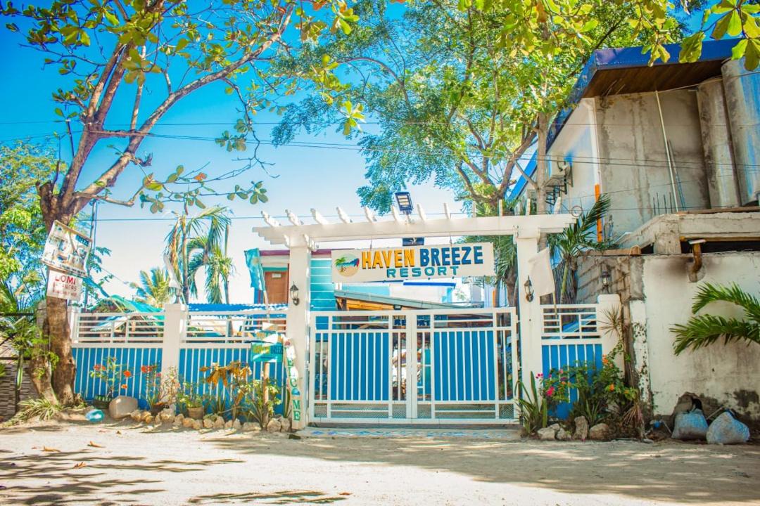 Photo of Buildings in Alaminos