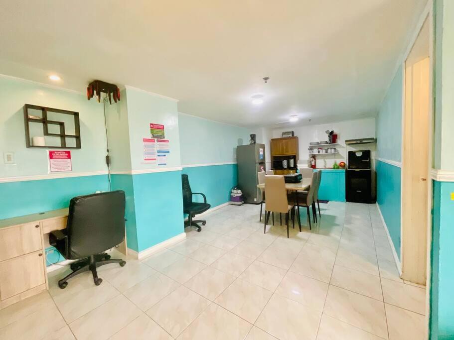 Photo of Livingroom in South Triangle