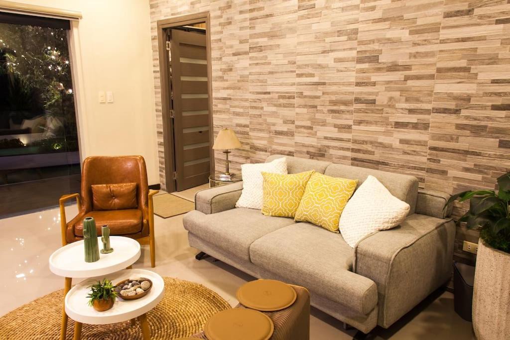 Photo of Livingroom in Dasmarinas