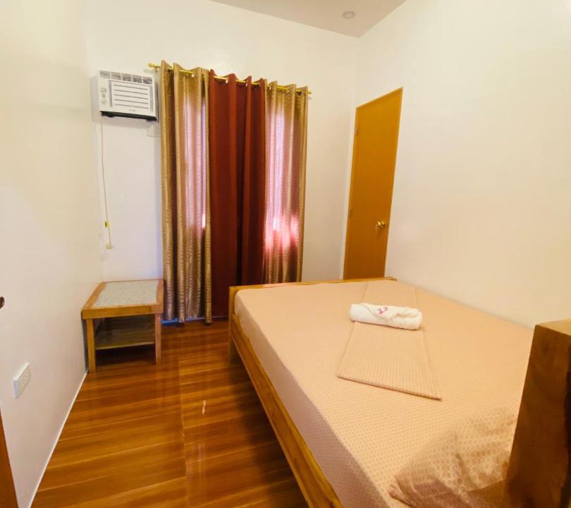 Photo of Bedroom in Looc