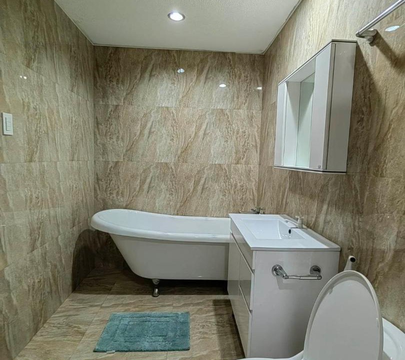 Photo of Bathroom in Looc