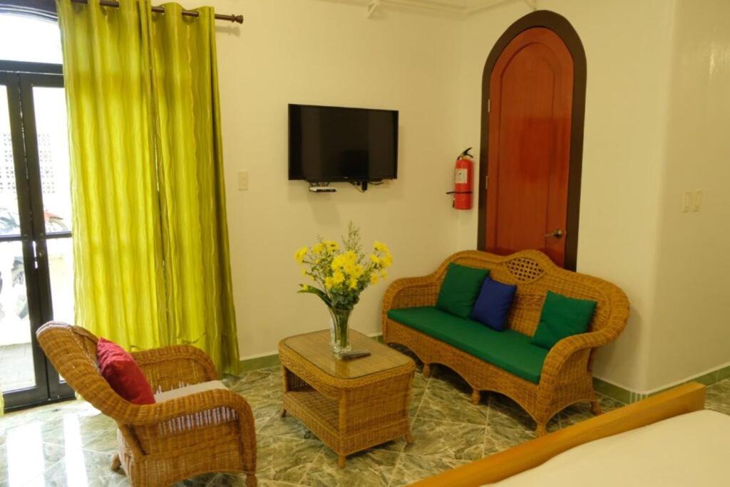 Photo of Livingroom in Bulan