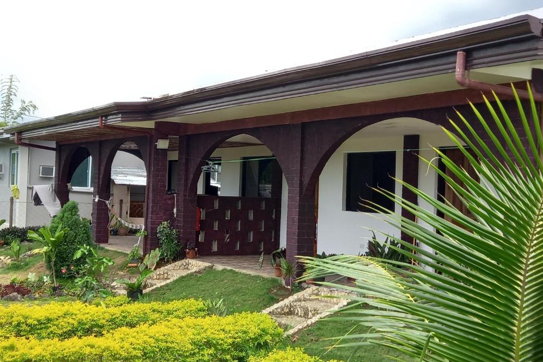 Photo of Buildings in Moalboal