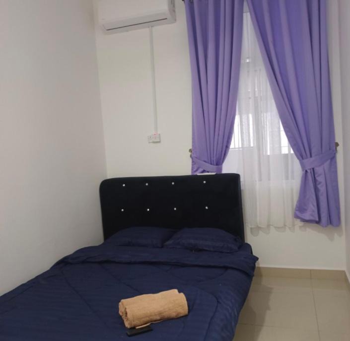 Photo of Bedroom in Bandar Penawar