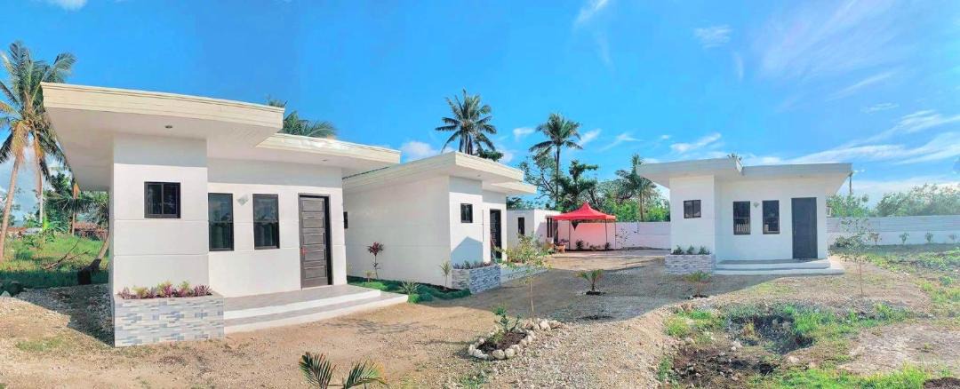 Photo of Buildings in Moalboal