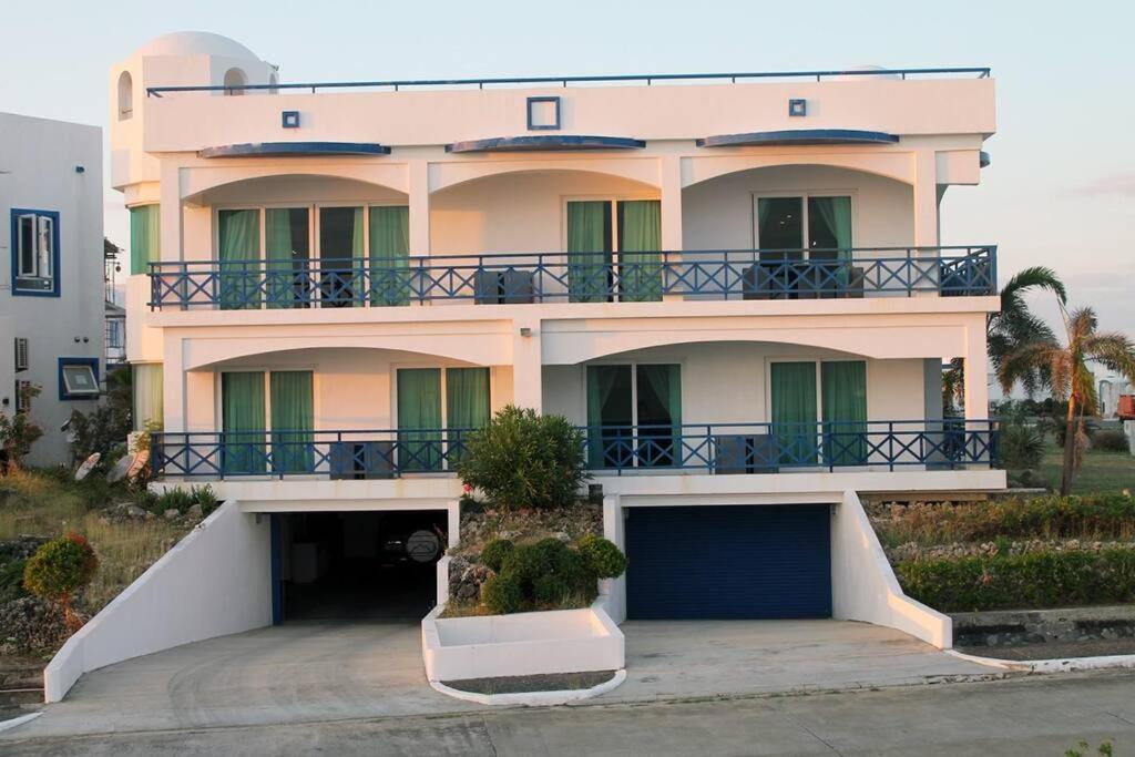 Photo of Buildings in San Fernando