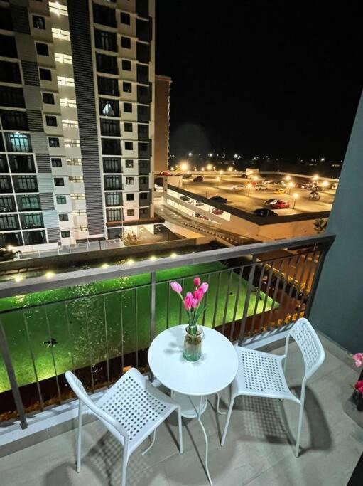 Photo of Patio Balcony in Bandar Penawar
