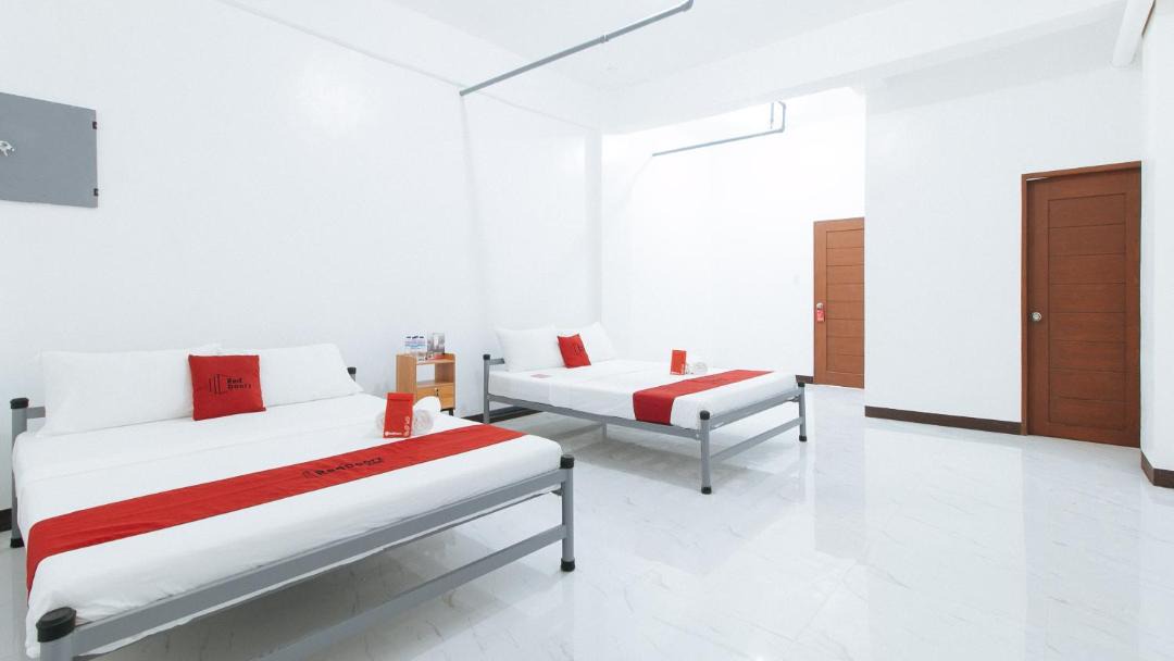 Photo of Others in Moonwalk