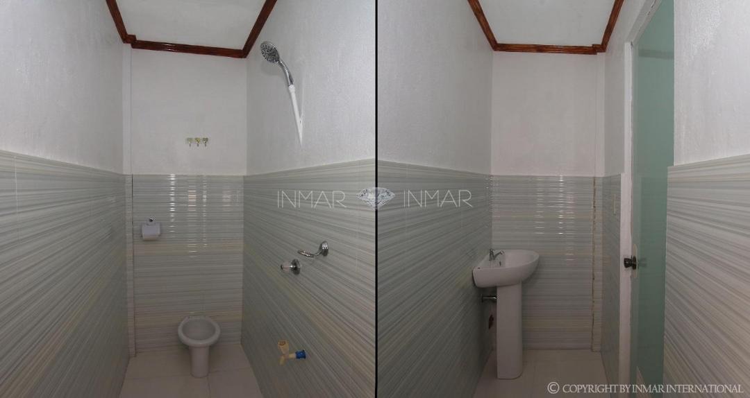 Photo of Bathroom in San Francisco Island