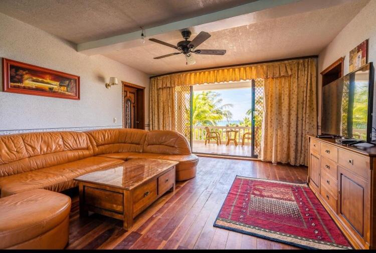 Photo of Livingroom in Santa Fe