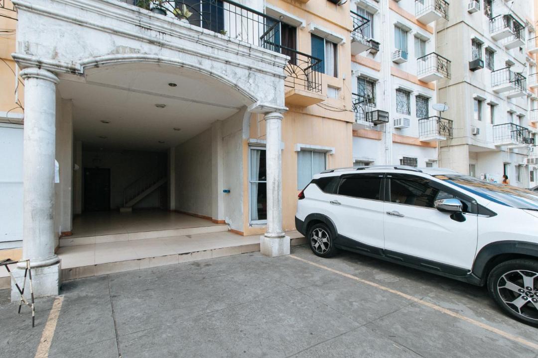 Photo of Buildings in Caloocan