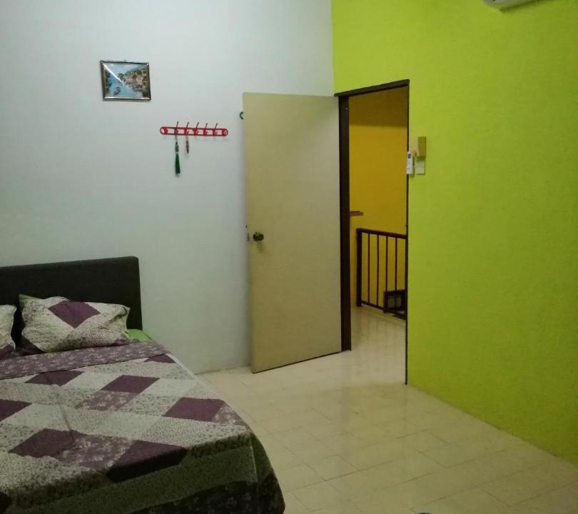 Photo of Bedroom in Temerloh