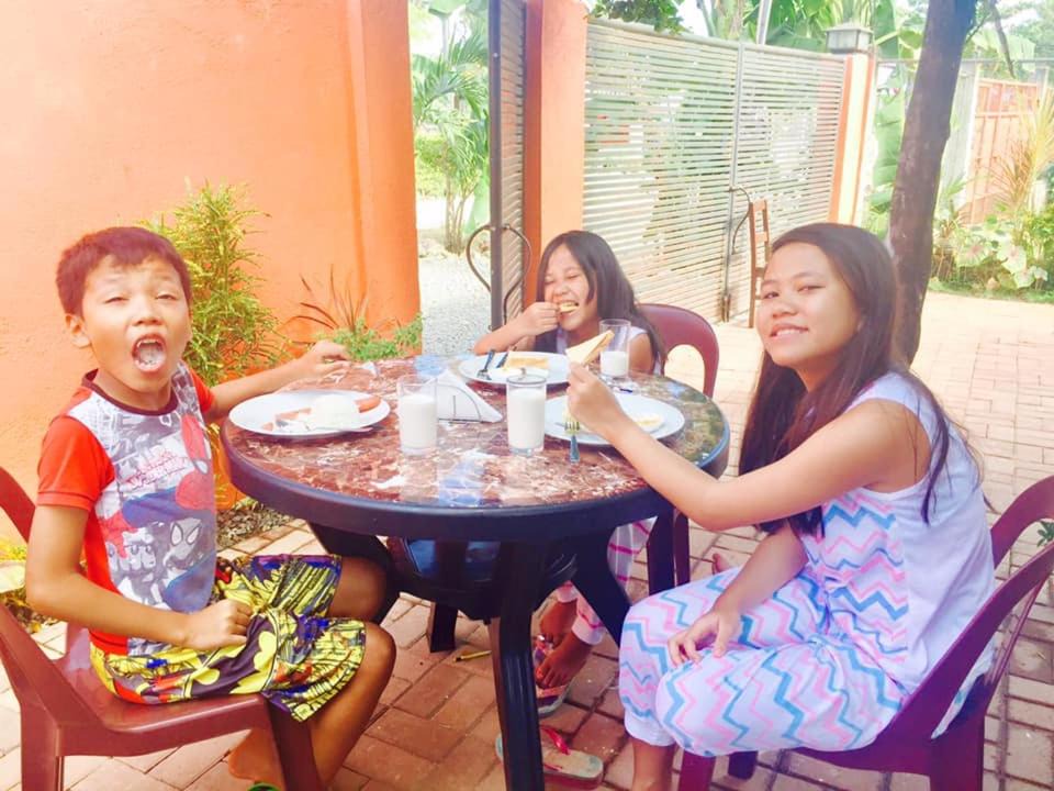 Photo of Human In Picture in Panglao