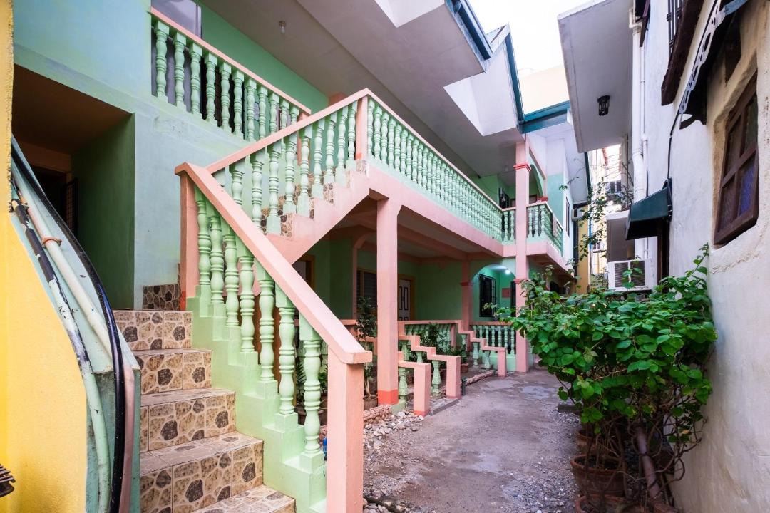 Photo of Buildings in Puerto Galera
