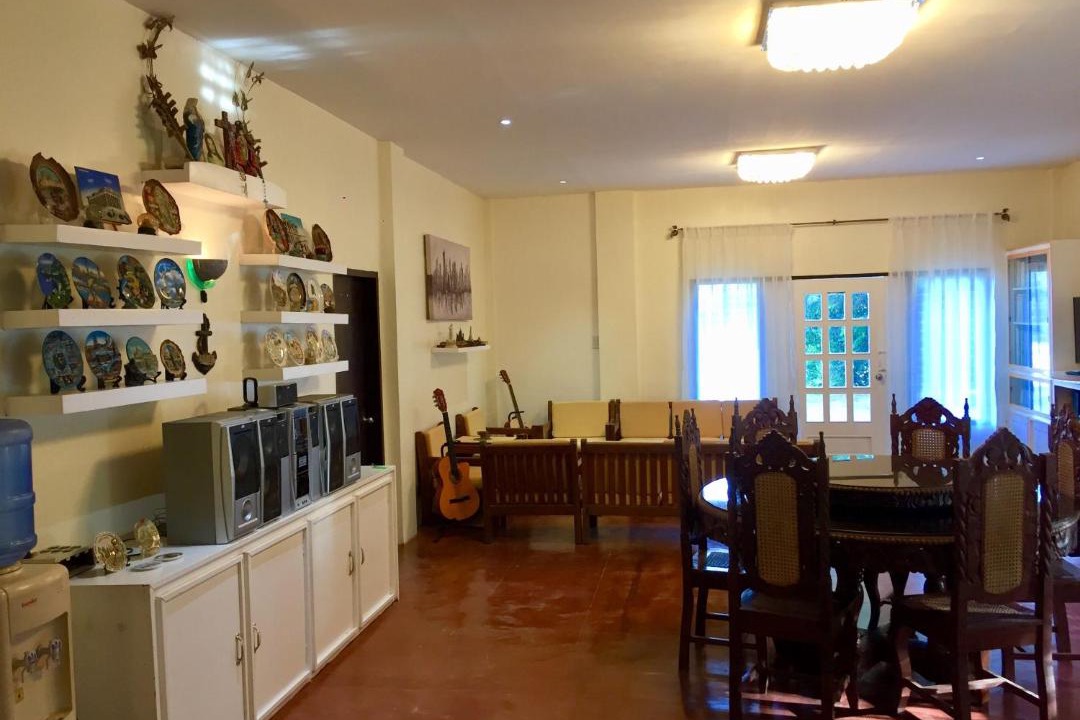 Photo of Livingroom in Albuquerque