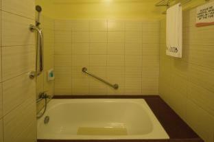 Photo of Bathroom in Yapak