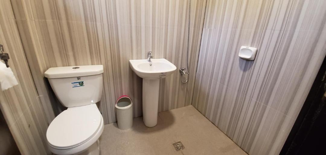 Photo of Bathroom in Boac