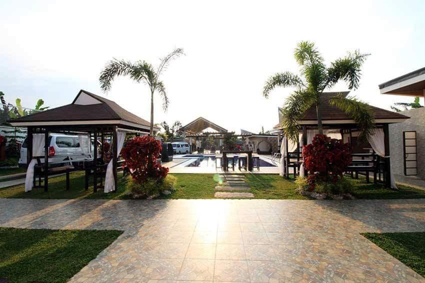 Photo of Buildings in Amadeo