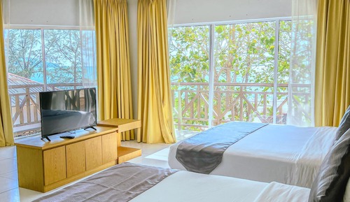 Penthouse, Seaview