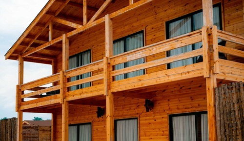 Bungalow, Multiple Beds (2 Story)
