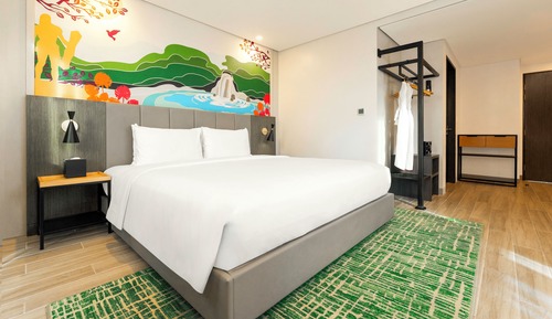 Privilege, Room, 1 King Bed