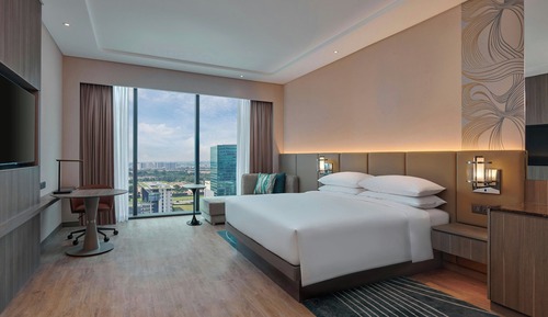 Room, 1 King Bed, Corner