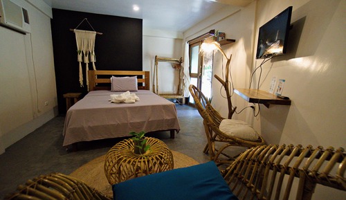 Deluxe Queen Room
