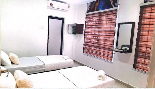 Standard Twin Room