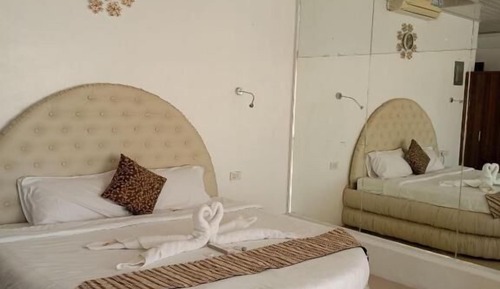 Deluxe Studio Suite