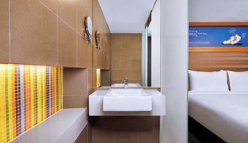 Suite, 1 King Bed with Sofa bed