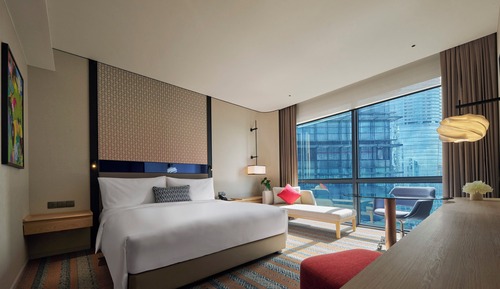 Deluxe Room, 1 King Bed