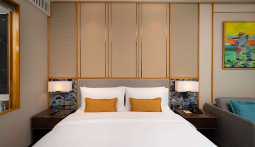 Deluxe Room, 1 King Bed