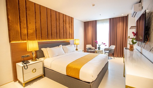 Superior Room, 1 King Bed