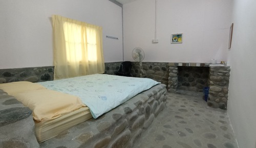Room, Shared Bathroom