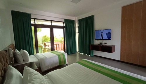 Deluxe Triple Room