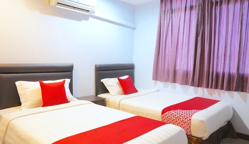 Deluxe Twin Room