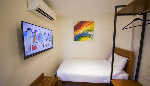 Single Room With Window