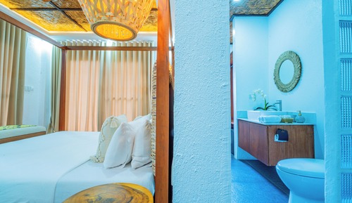 Luxury Studio Suite, 1 King Bed, Sea View, Oceanfront